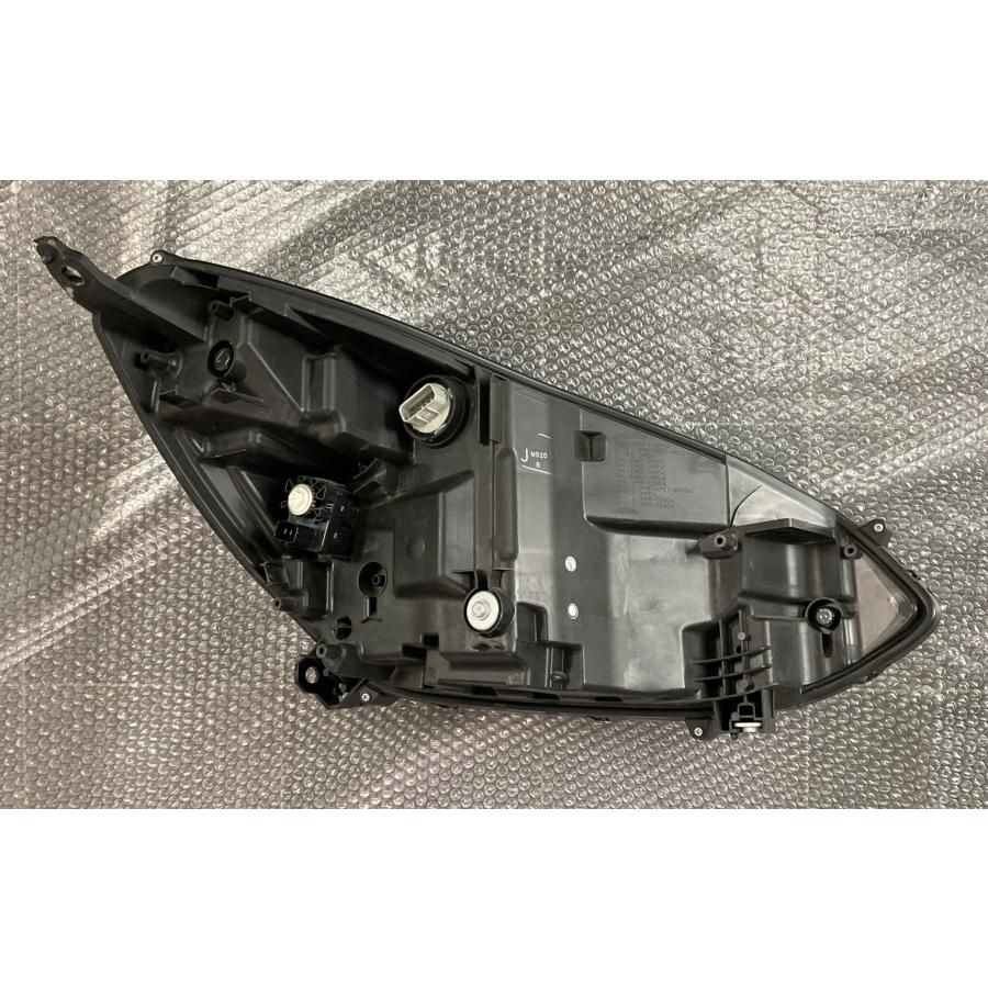 フィット 【中古品ジャンク】ホンダ純正 フィット GR系 ヘッドライト