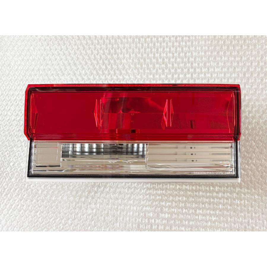 三菱（MITSUBISHI） 【中古品】三菱純正 デリカD:5 CV1W テールランプ