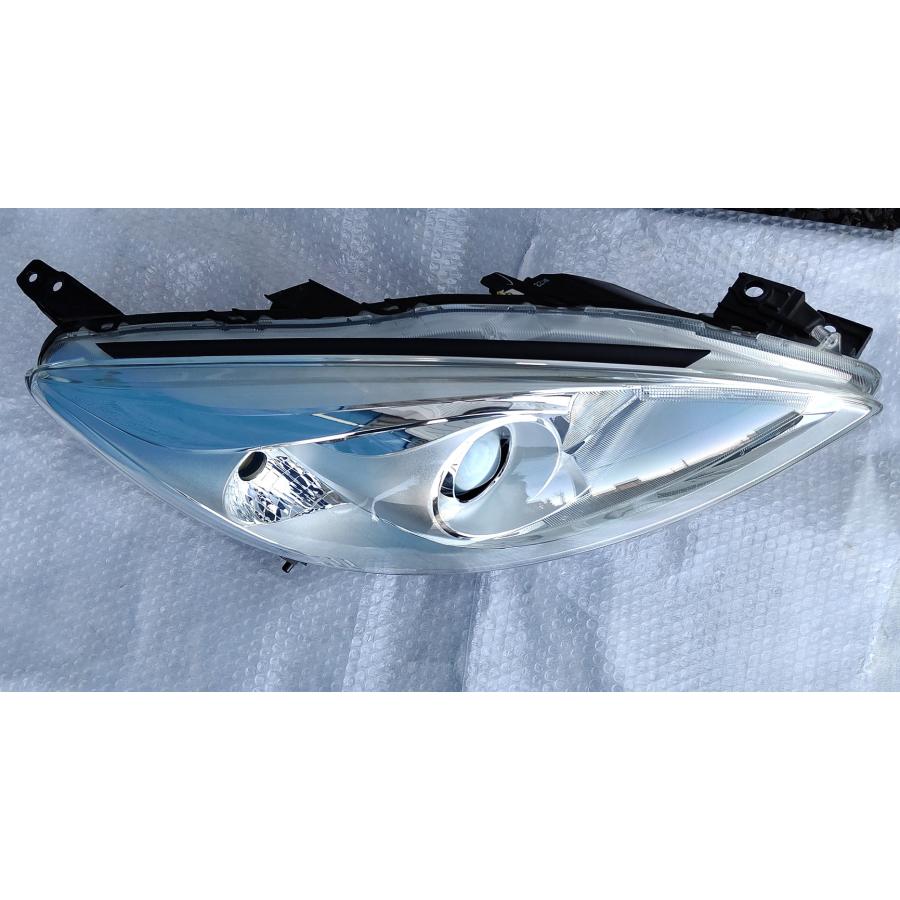 マツダ（Mazda） 【中古品】マツダ純正 プレマシー LWFFW ヘッド