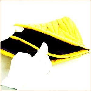 MIUMIU ミュウミュウ クラッチバッグ パテントレザー イエロー