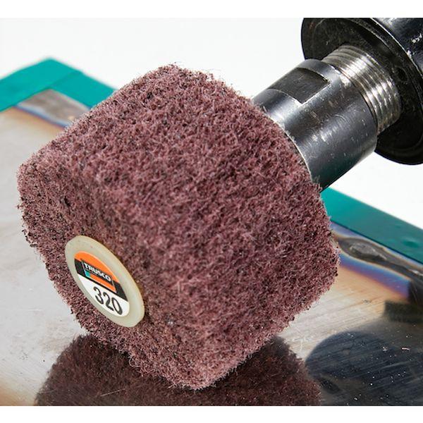 【メーカー在庫あり】 UFN-1025-320 UFN1025320  ナイロン軸付ホイール 外径100×厚み25×軸6 320♯(5個入) HD店の画像