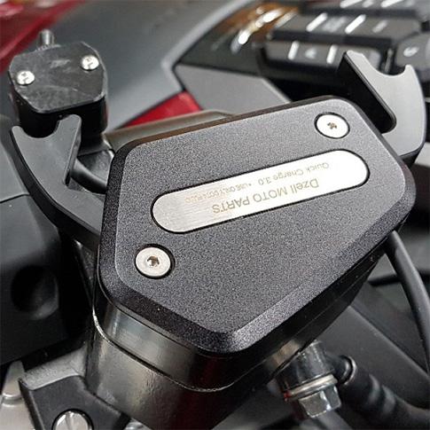 【メーカー在庫あり】 780238 コルハート Dzell USB ゴールドウィング タイプC JP店の画像