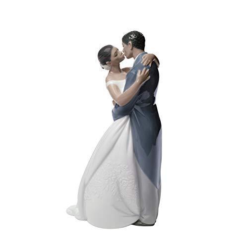 2021新発 ナオ磁器Lladro A KISS FOREVER（TM）（花嫁とグループ、結婚、結婚式、コレクション）2001632並行輸入品 オブジェ、置き物