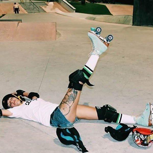 ETRO per Kaito Takahashiペイズリーソックス バーガンディ King ＆ Prince 髙橋海人、自らデザインしたペイズリーが彩る