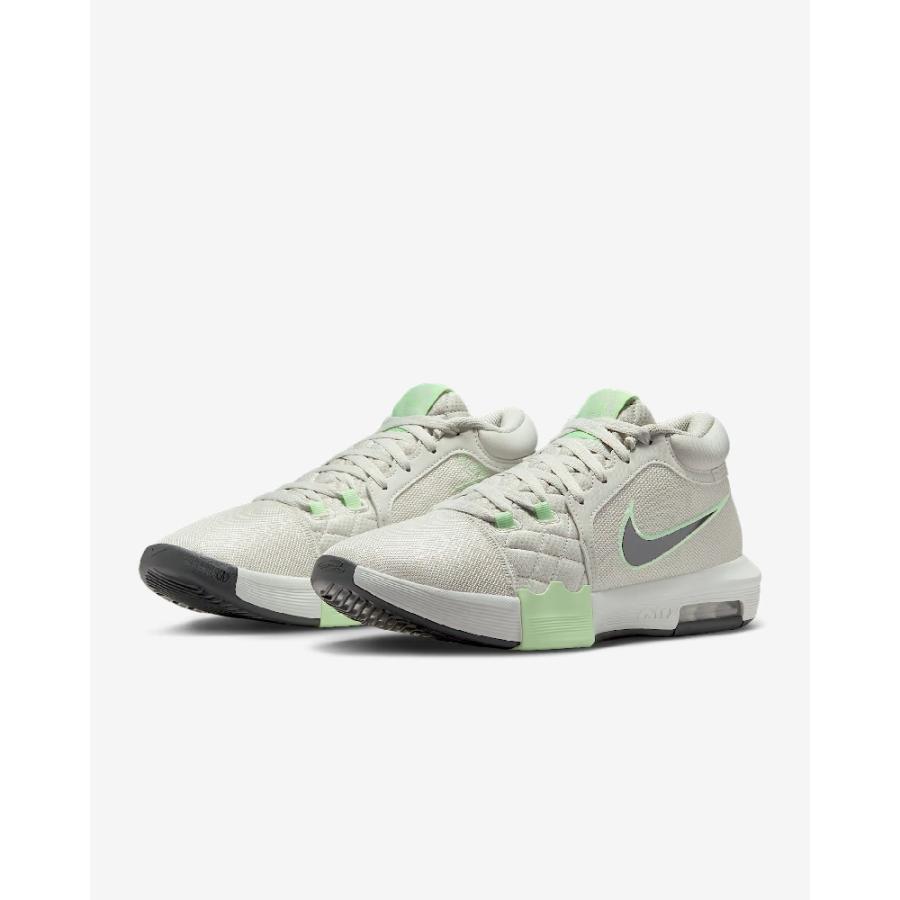 NIKE LEBRON WITNESS VIIIバスケットボールシューズ Amazon.co.jp: [ナイキ] レブロン ウィットネス LEBRON WITNESS