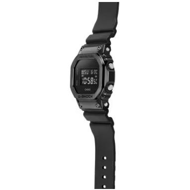 G-SHOCK 【送料無料】CASIO カシオ 20気圧防水 スクエアデザイン GM