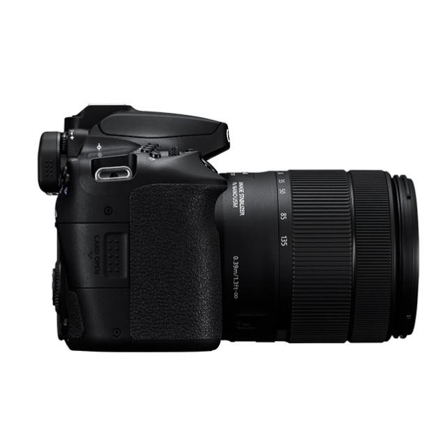 キヤノン 【送料無料】Canon・キヤノン デジタル一眼レフカメラ EOS 