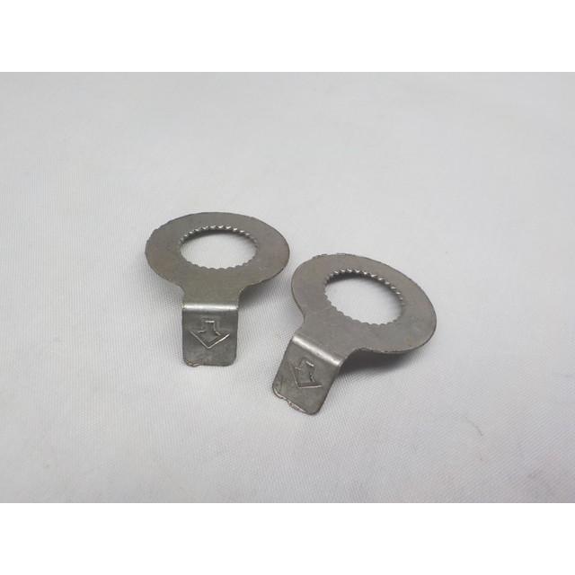 ブレーキアームリターンスプリング（ワッシャー付き） |  | 02