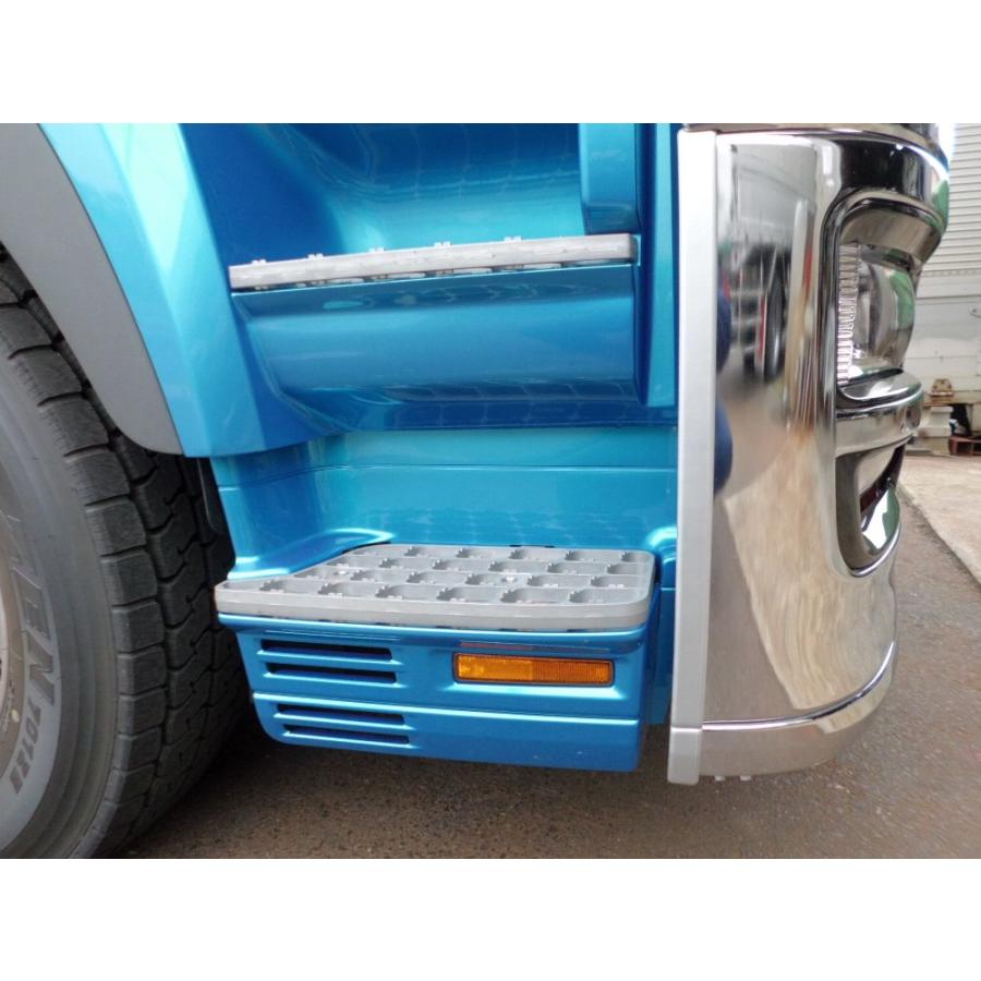 07スーパーグレート用メッキステップロアーカバー（スカート有り