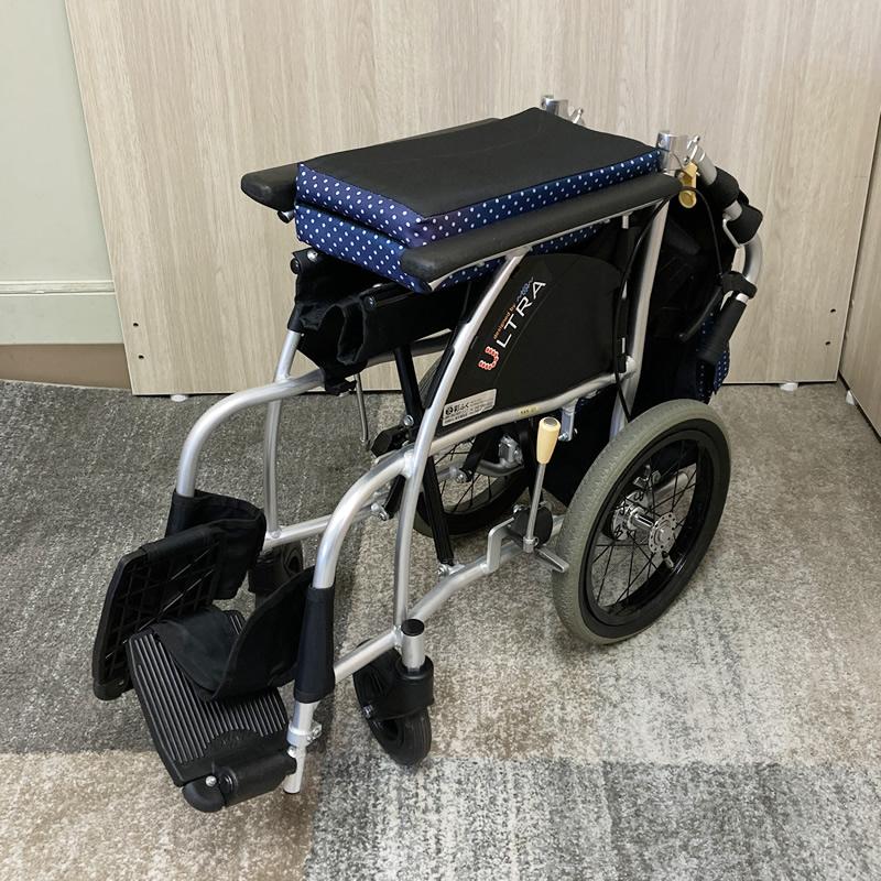 現物写真です【中古】N-38 標準介助型車椅子 NAH-U1 ウルトラ 介助