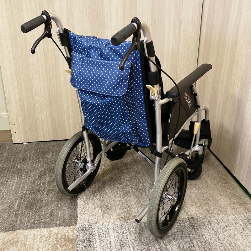 現物写真です【中古】N-38 標準介助型車椅子 NAH-U1 ウルトラ 介助