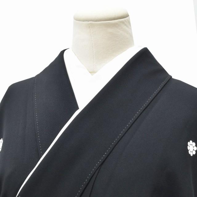 リサイクル着物 黒留袖 中古 正絹 五つ紋 比翼付き 特選 刺繍 風景文様
