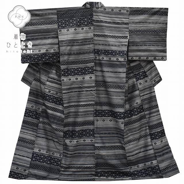 リサイクル着物 小千谷紬 中古 正絹 仕立て上がり つむぎ 黒系 絣文様 