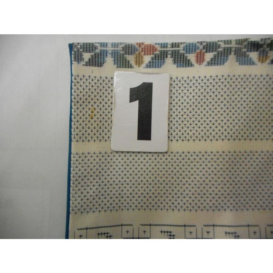 セール今日まで！　単衣　白紬　亀甲と鏡裏紋　裄67.5cm　正絹　紬　半衿付き 単衣 白紬 亀甲と鏡裏紋 裄67.5cm 正絹 紬 半衿