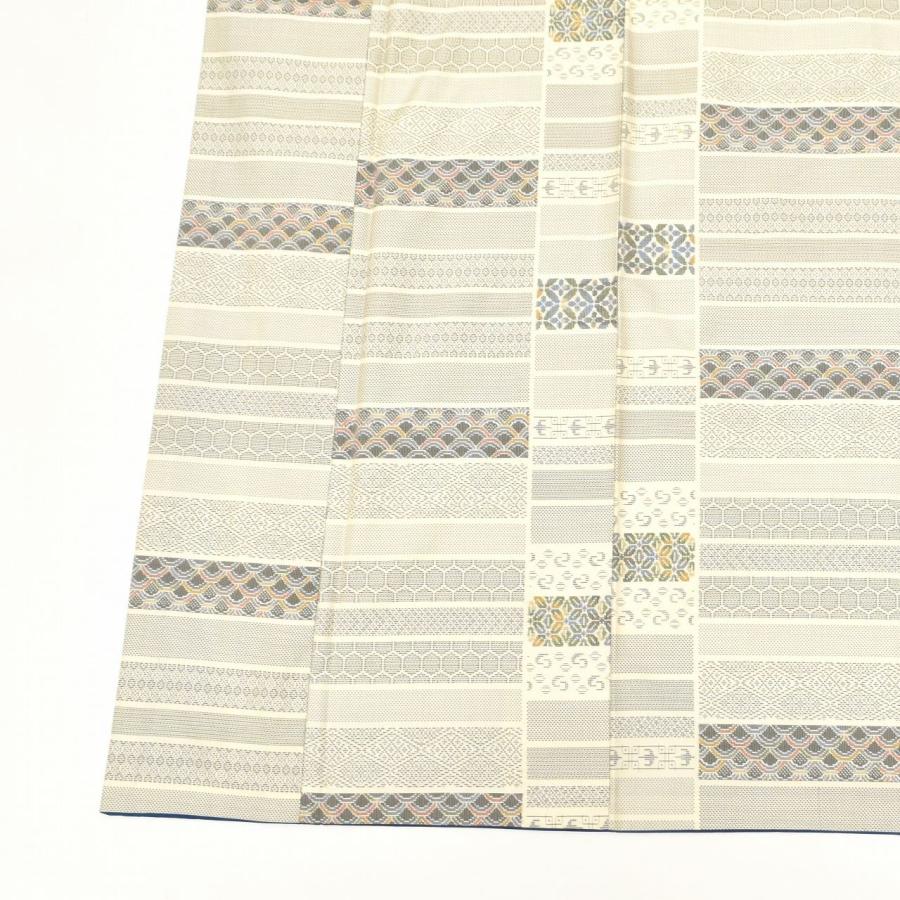 大島紬 白大島 正絹 仕立て上がり 白色系 青海波 亀甲文様 身丈