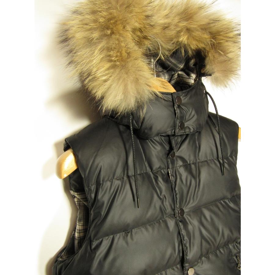 Men's Bigi フード付きベージュダウンベスト MEN'S BIGI（メンズビギ） 新品同様 メンズ フードファー付 ダウン