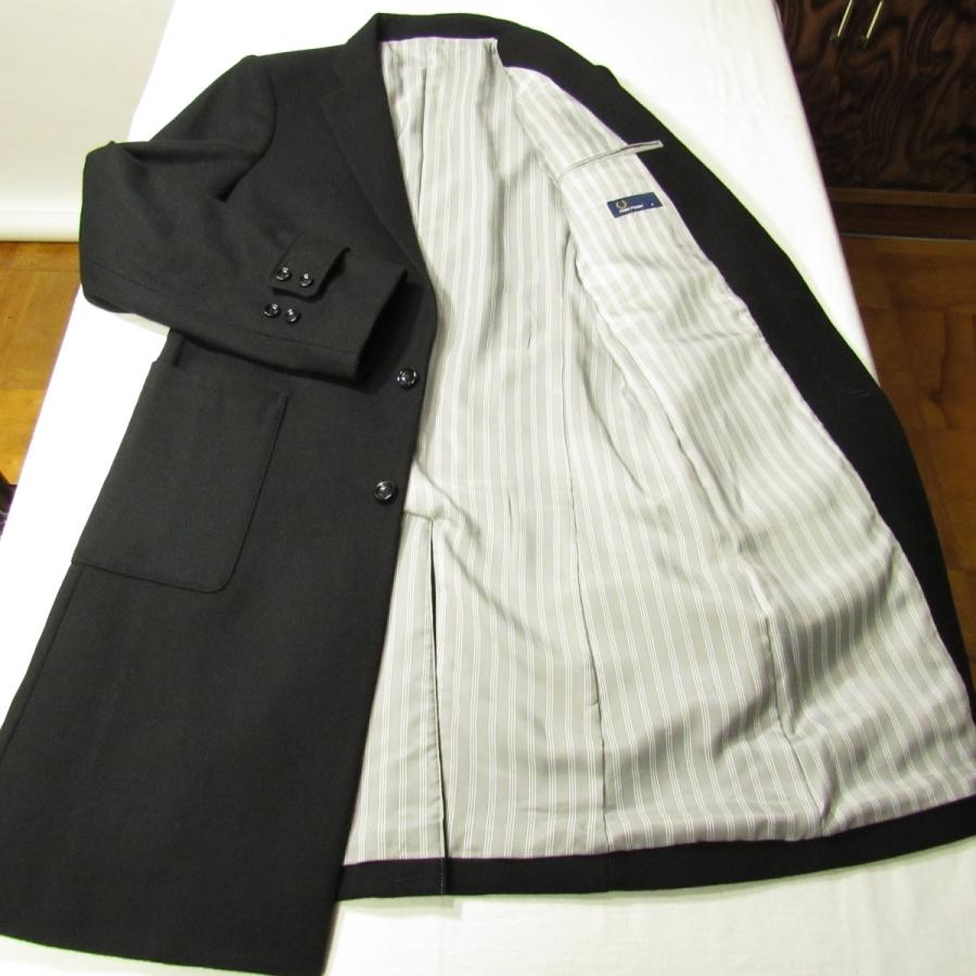 FRED PERRY（フレッドペリー） 新品同様 メンズ 左胸エンブレム フラノ