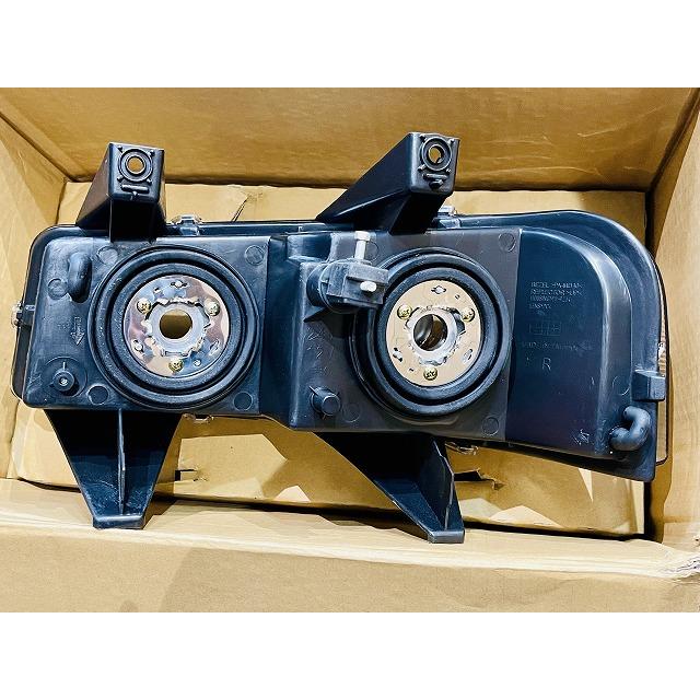 シボレー（CHEVROLET） 【訳あり/未使用/検ハネ/右側】03-15y