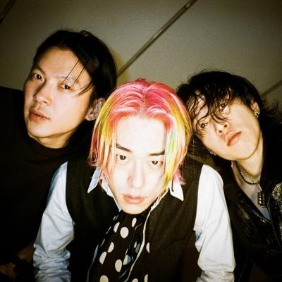 Snake Chicken Soup / MORE & MORE & MORE  /  SMASHHH (7インチシングルレコード)  〔7""Single〕 | 