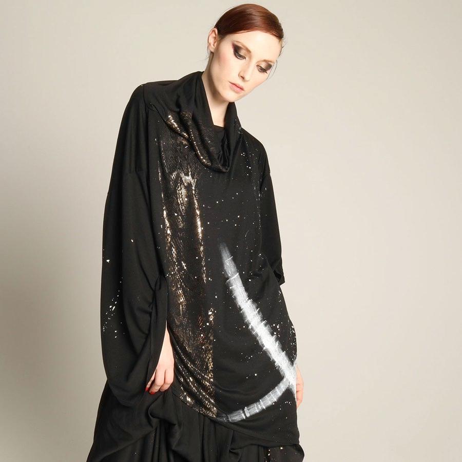 新しいブランド H Naotoが手掛けるdeep Japanコレクション H Naoto カットソー 着物風 蛇柄 ゴシック モード Snake And Japanese Brush Kimono Tunic ワンピース チュニック