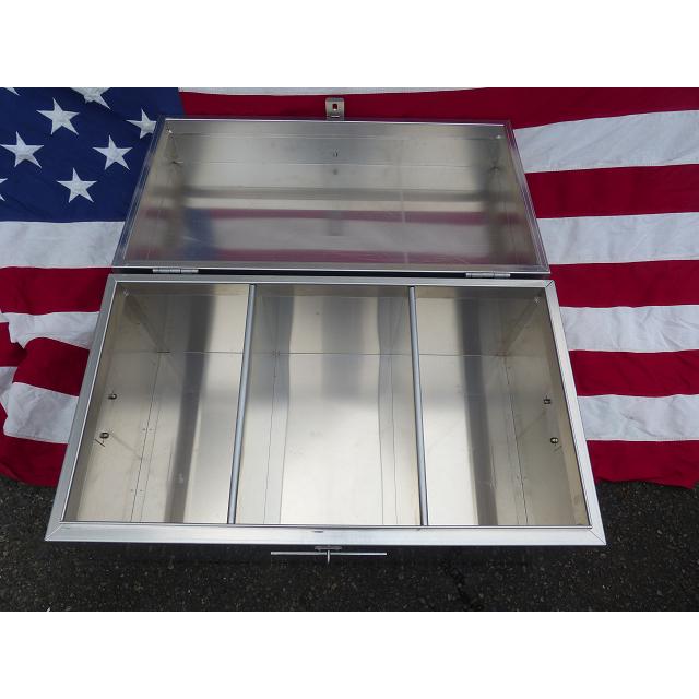 米軍　メディカルロッカー アルミ製 保管庫 収納ボックス　145 米軍 メディカルロッカー アルミ保管庫 収納ボックス 145x : ホバート