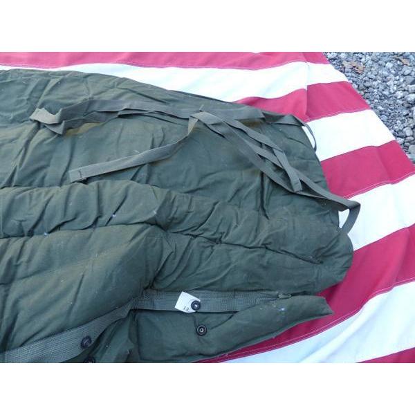 米軍実物 極寒用 スリーピングバッグ 寝袋 46 US(米軍) OD スリーピング・バッグ(寝袋)/ EXTREME COLD(極寒用