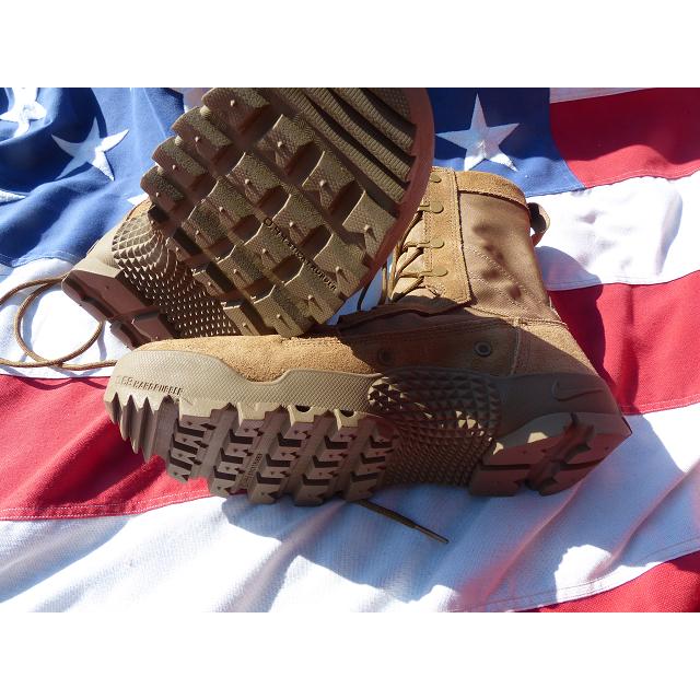 ナイキ SFB ジャングルブーツ コヨーテ　Nike　8　26cm 332ｘ