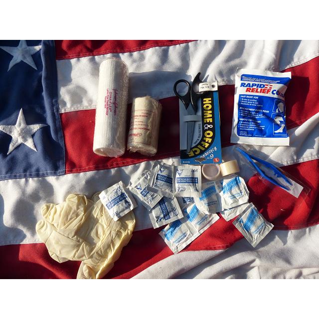 汎用パネル装備ファーストエイドキット 汎用パネル装備ファーストエイドキット 汎用パネル装備