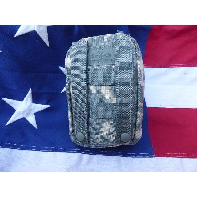 米軍実物 ACU リーダーポーチ GPS & ライティングインサート 米軍実物 ACU リーダーポーチ GPS & ライティングインサート