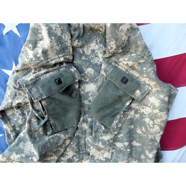 レア! 実物 ACU エアクルージャケット L-R Army Aircrew Combat