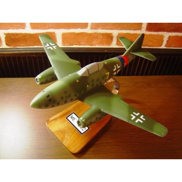 40　ME−262　（メッサーシュミット）　模型飛行機　戦闘機　ソリッドモデル