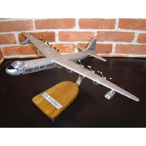 【再入荷しました！】 1/124  B−36　PEACE　MAKER（コンベア） 模型飛行機　爆撃機　ソリッドモデル｜hobby-shop-ks