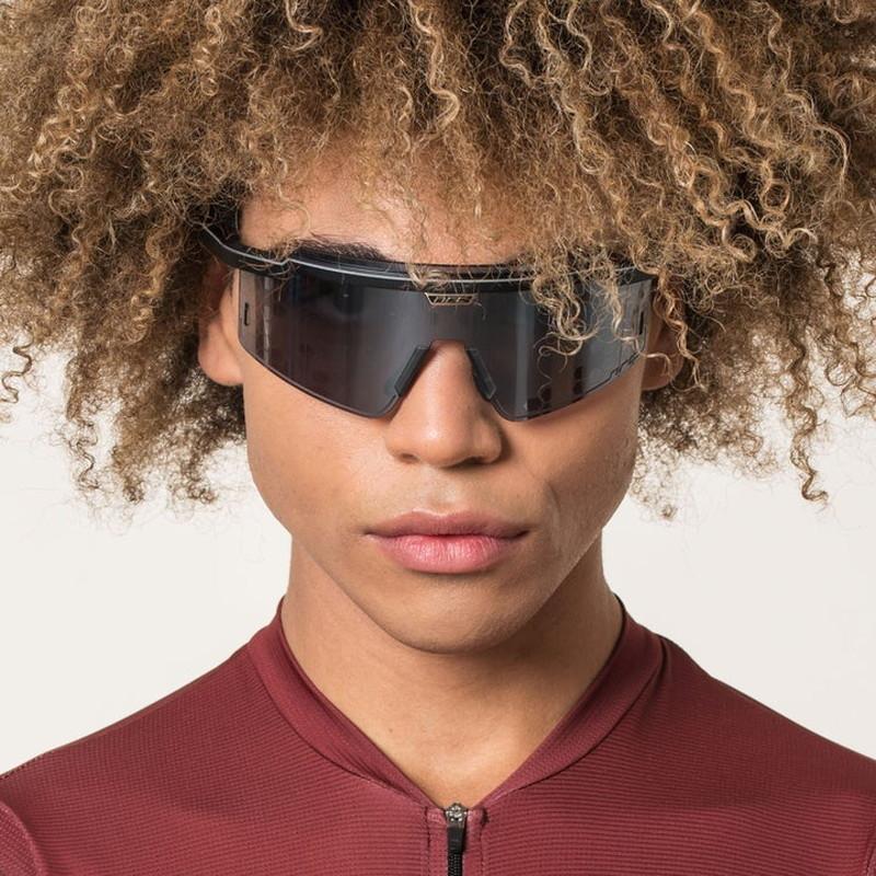 NRC エヌアールシー LUXE.65.ZAFFIRO ザフィーロ NRC エヌアールシー LUXE.65.PLATINO レンズカテゴリー2 ラグゼ 65