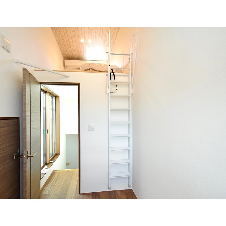 10段 ホワイトラダー アルミ製ロフトはしご 梯子 ハシゴ 階段 ベッド 手摺付き Cq0408 1 北欧の森 Diy建材店 通販 Yahoo ショッピング