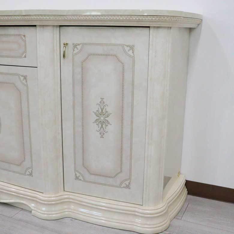 サルタレッリ アマルフィ 3ドア キャビネット アイボリー カップボード