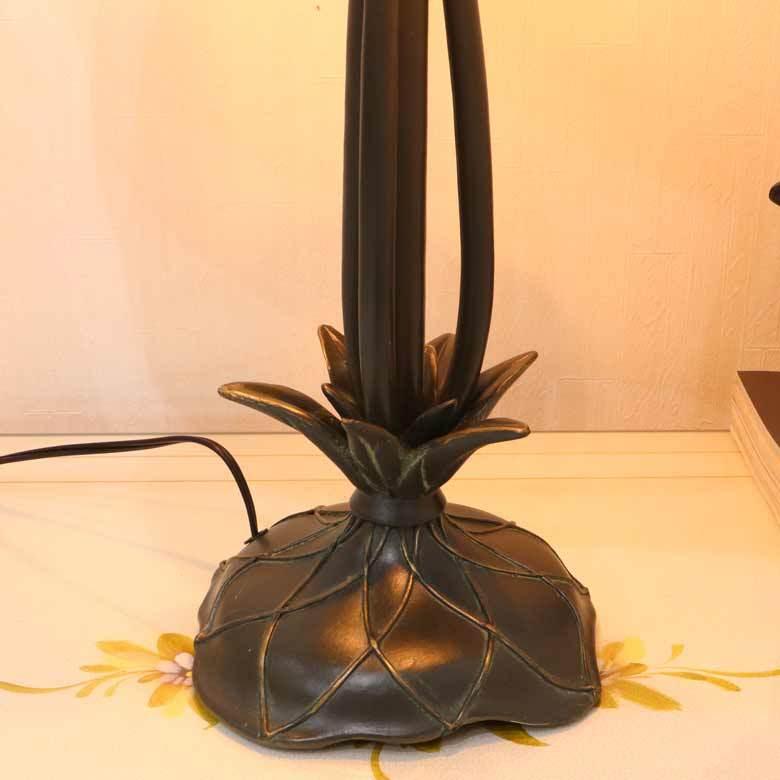 ステンドグラスランプ 蓮の花 16インチ 大型 ティファニーランプ 