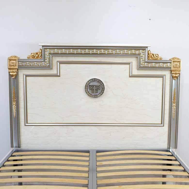[定価約45万円］イタリア高級家具　カッシーナ クイーンサイズ　ベッドフレーム Cassina】カッシーナ XEN エクセン ハンス・ウェッツスタイン クイーン