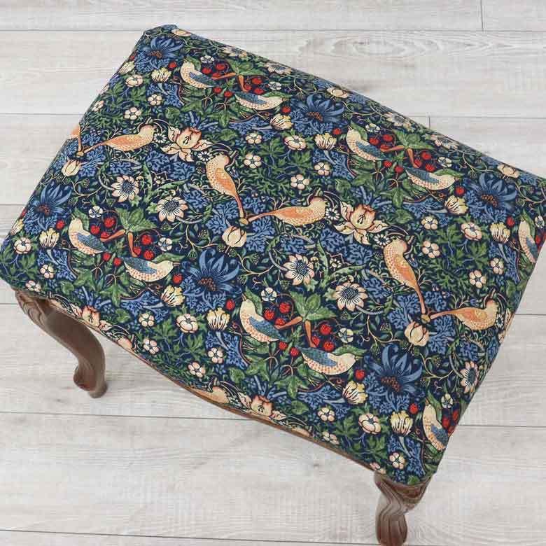 スツール おしゃれ いちご泥棒 木製 猫脚 イタリア 玄関 オットマン