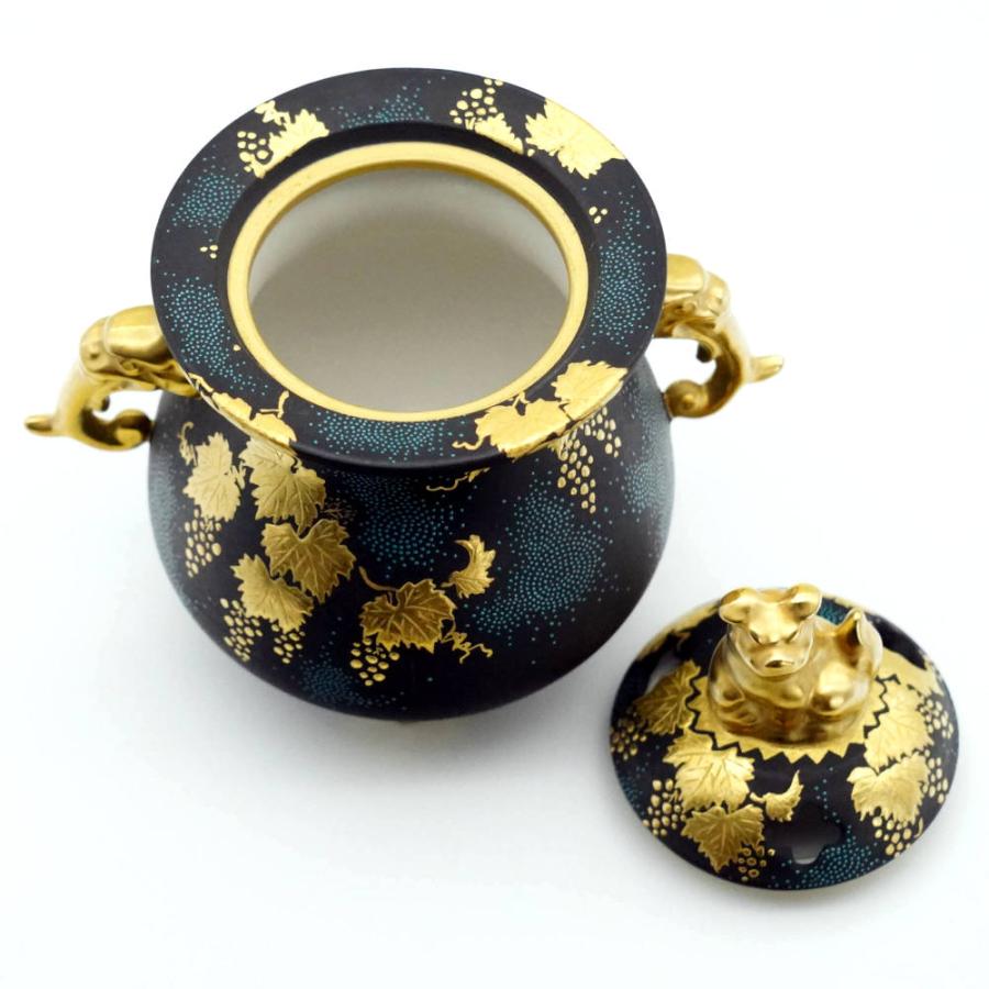 「仲田錦玉」造　青粒手　香炉 仲田錦玉（二代目）青粒唐草文香炉 買取参考価格 | 高く売るなら