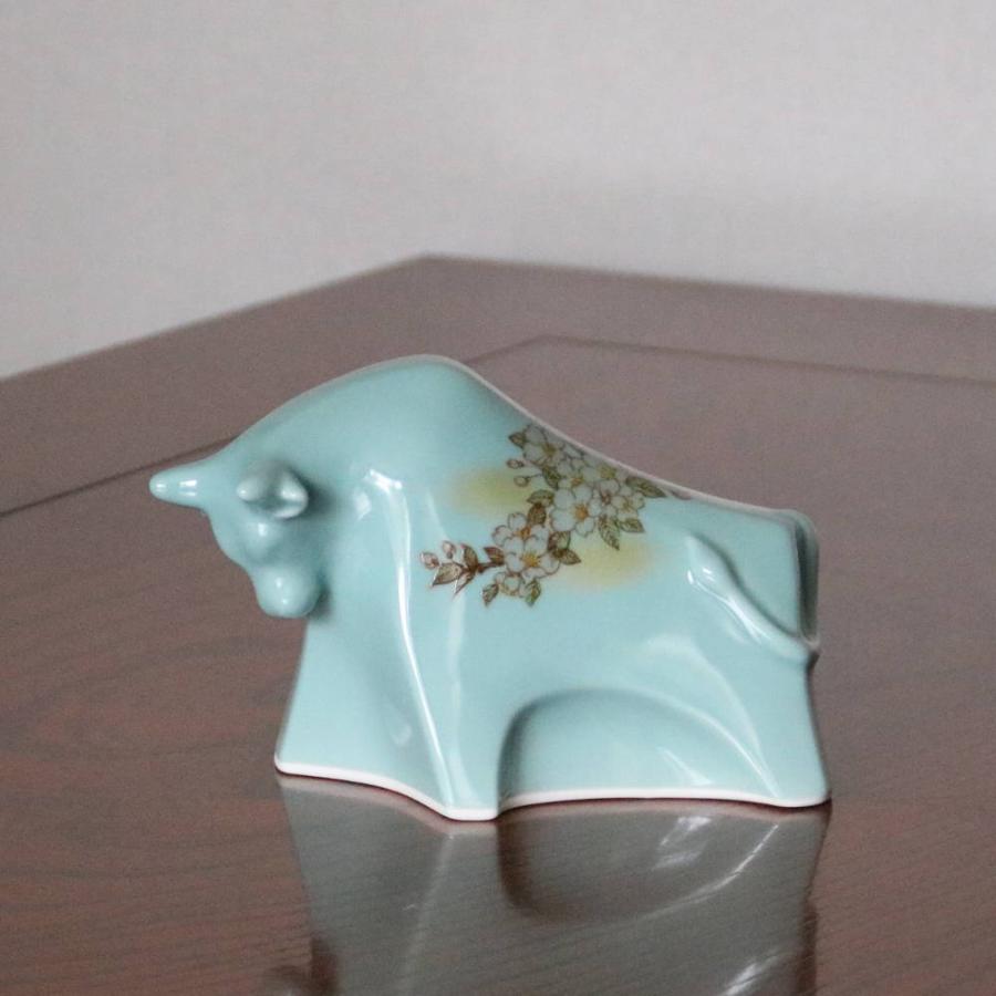 九谷焼 長峰 8.5号丑陶器製 牛の置物 黒色 楽天市場】並丸型