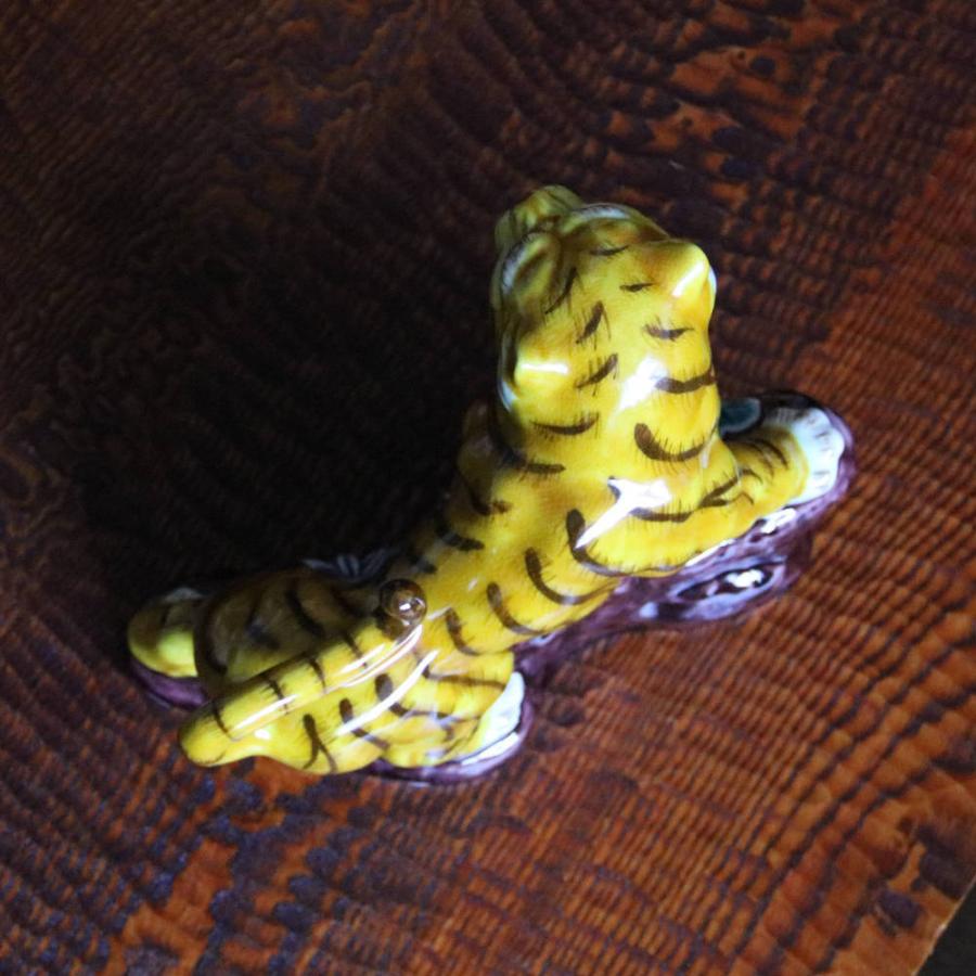 九谷焼 羊干枝 置物 缘起物 箱付 九谷焼縁起干支 8号巳 盛（