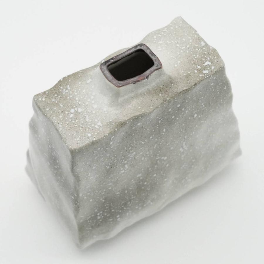 美品】中村陶志人 九谷焼扁壷 平型雪二雀図 一輪挿し 土台付き 楽天