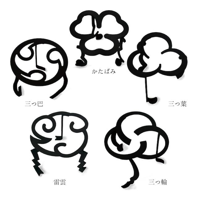 シシク 小三徳 火鉢 五徳 囲炉裏 鋼板 鉢植え 個物置き 家紋 シシク 小三徳 火鉢 五徳 囲炉裏 鋼板 鉢植え 個物置き 家紋