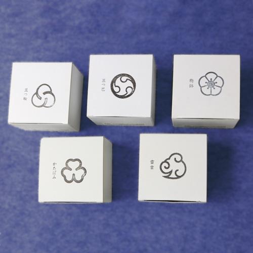 シシク ゆらめき 梅紋 ろうそく立て 仏具 和洋兼用 家紋モチーフ 金沢 W63×D63mm YM-UMEMON : メカノマート - 通販 ...