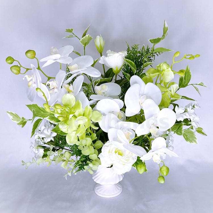 ✿仏花 〜トルコ桔梗と胡蝶蘭(ホワイト系アレンジ)〜 お供え花 仏