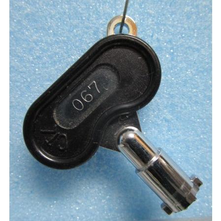 ▲▲ 鍵番号：純正/067　(Yカム付き)　パイオニア【シリンダーとドアキー】2_4　レトロパチスロ実機 かぎ カギ ハナハナ30　ビッグシオ30 |  | 01