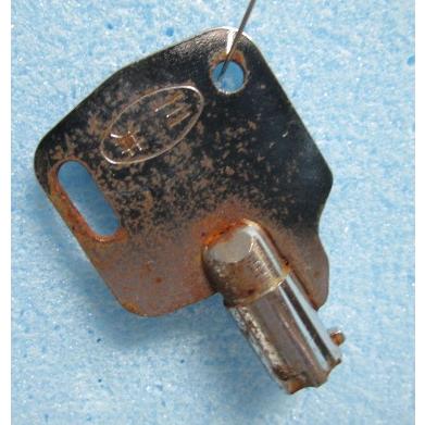 鍵番号：G(純正) ドアキー 対応機種不明 三共/SANKYO パチンコ実機用