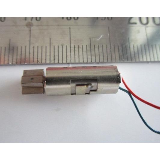 ※※ 振動小型モーター×2個セット　バイブ　部品/パーツ　処分価格,百均,100円均一　追加分あり　電子部品 |  | 01