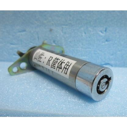 ▲▲ ニューパルサーR筐体で使用　山佐　シリンダ1本です。　鍵番号：S00019番の物【シリンダー】交換用 |  | 02