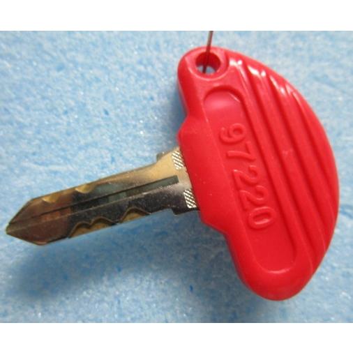 ※※ 純正:97220/赤　ドアキー　アルゼ系/ユニバーサル　パチスロ実機用【鍵,かぎ,カギ】現物画像 | 